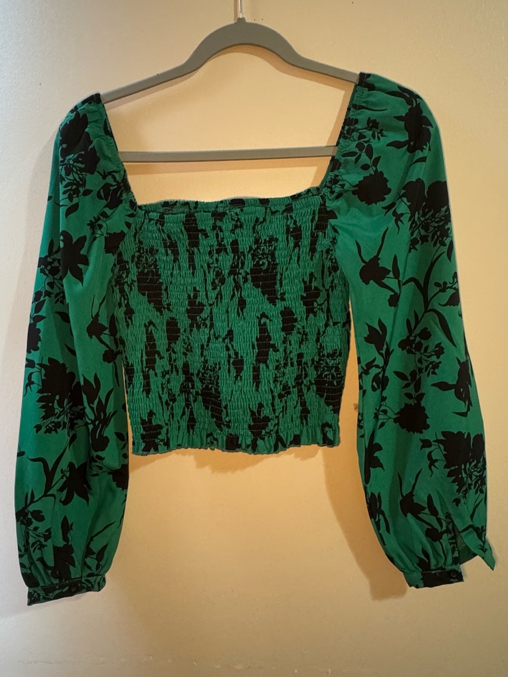 SHEIN Green and Black Floral Smocked Square-Neck Crop Top